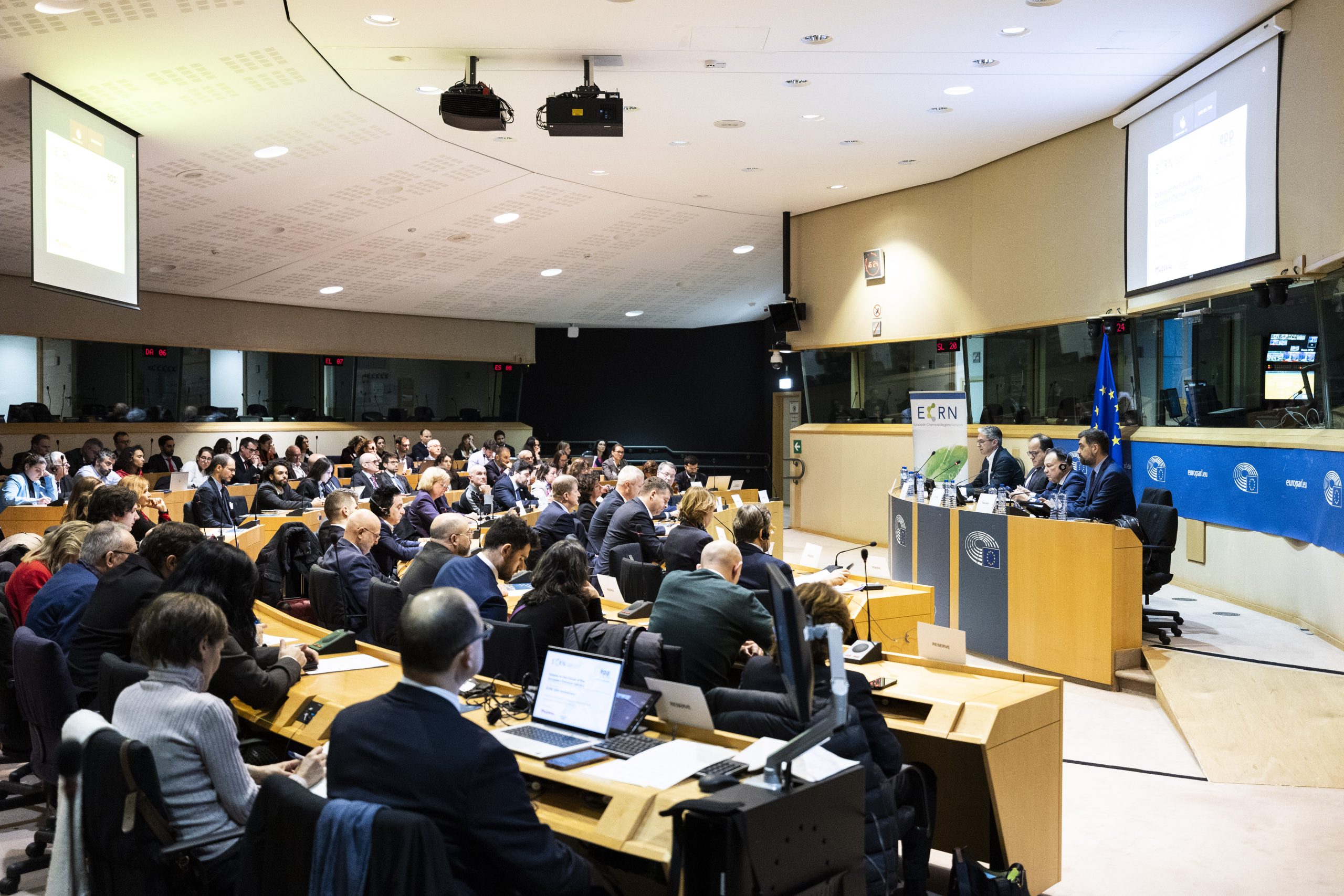 Press Release – ECRN celebrates 20th anniversary and calls for immediate action to safeguard the future of the European Chemical Industry