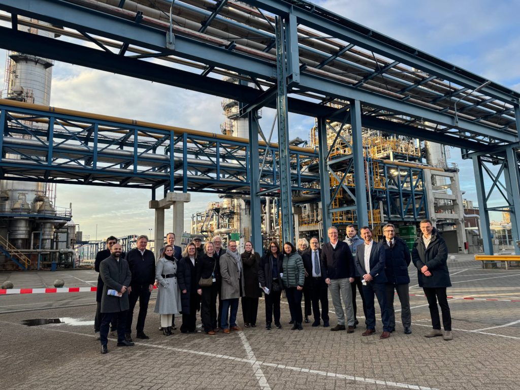 ECRN delegation in visit at the Port of Rotterdam